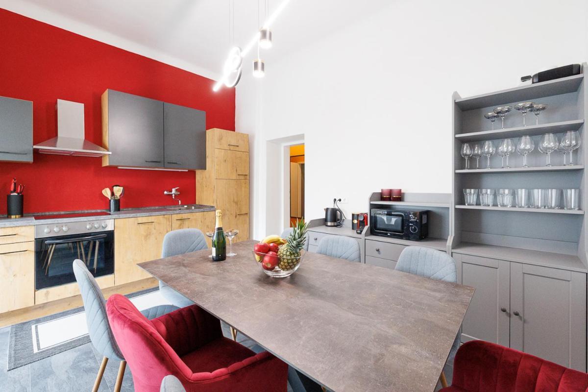 New Shalalaliving Vienna Spacious Home For Family & Friends エクステリア 写真