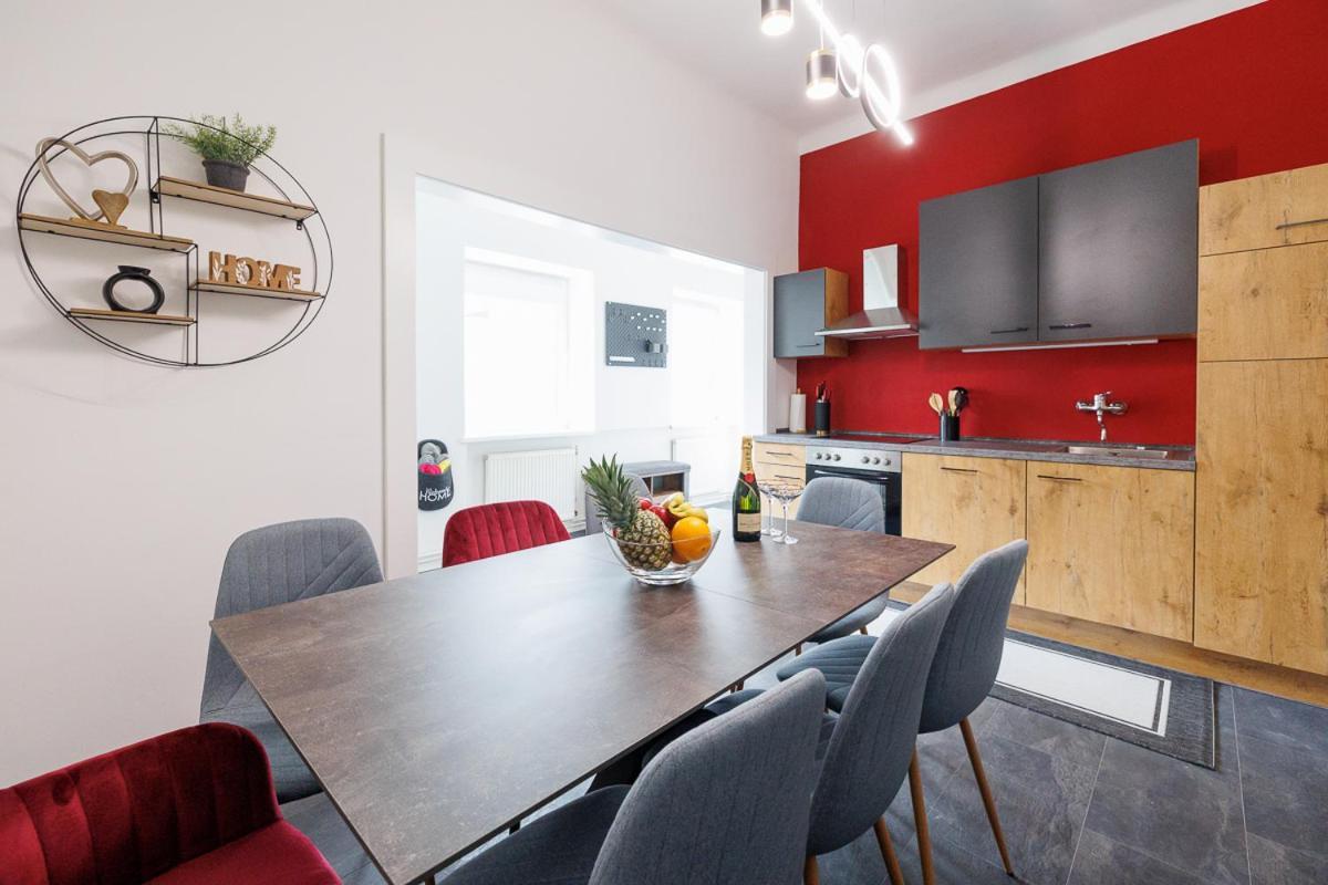 New Shalalaliving Vienna Spacious Home For Family & Friends エクステリア 写真